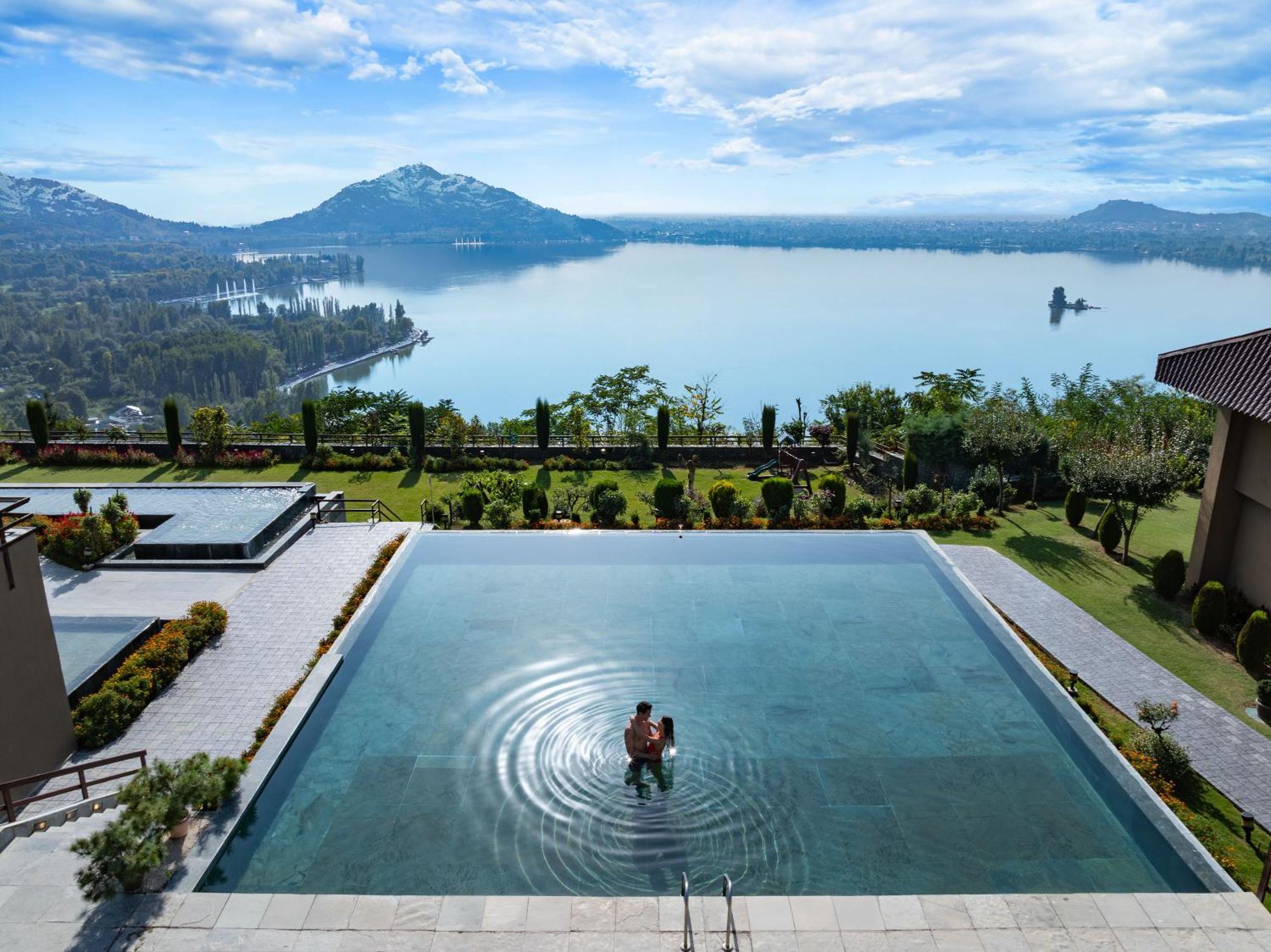 Taj Dal View Srinagar Hotel Exterior foto