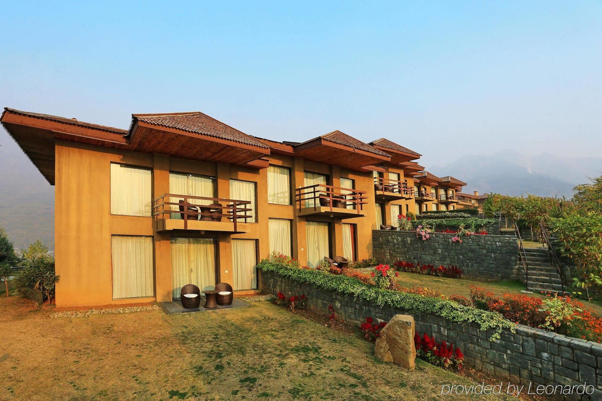 Taj Dal View Srinagar Hotel Exterior foto